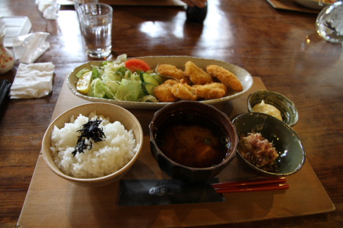 二見浦のカキフライ定食