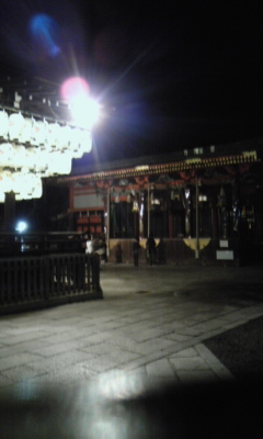 八坂神社の中